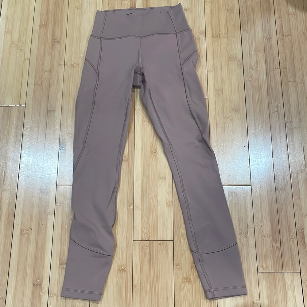 Lululemon size 2 Leggings 25inch length